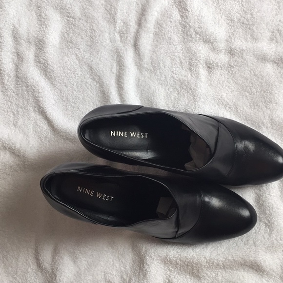 Nine West Shoes - Nine West black leather booties size 6 1/2